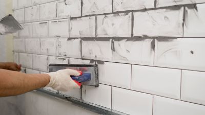 Pool Tile Grouting